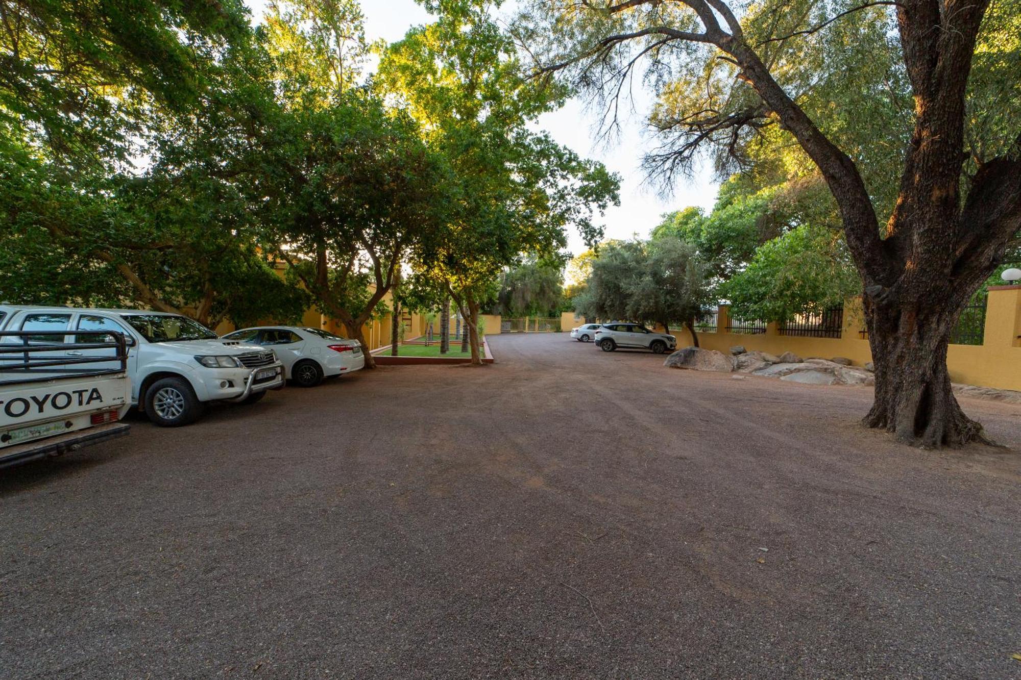Sunriver Kalahari Lodge Riverside Stay In Upington Eksteriør billede